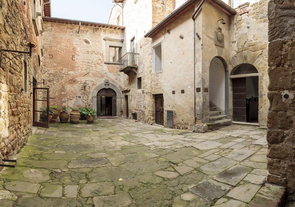 Locanda Al Castello Di Sorci Анґ'ярі Екстер'єр фото