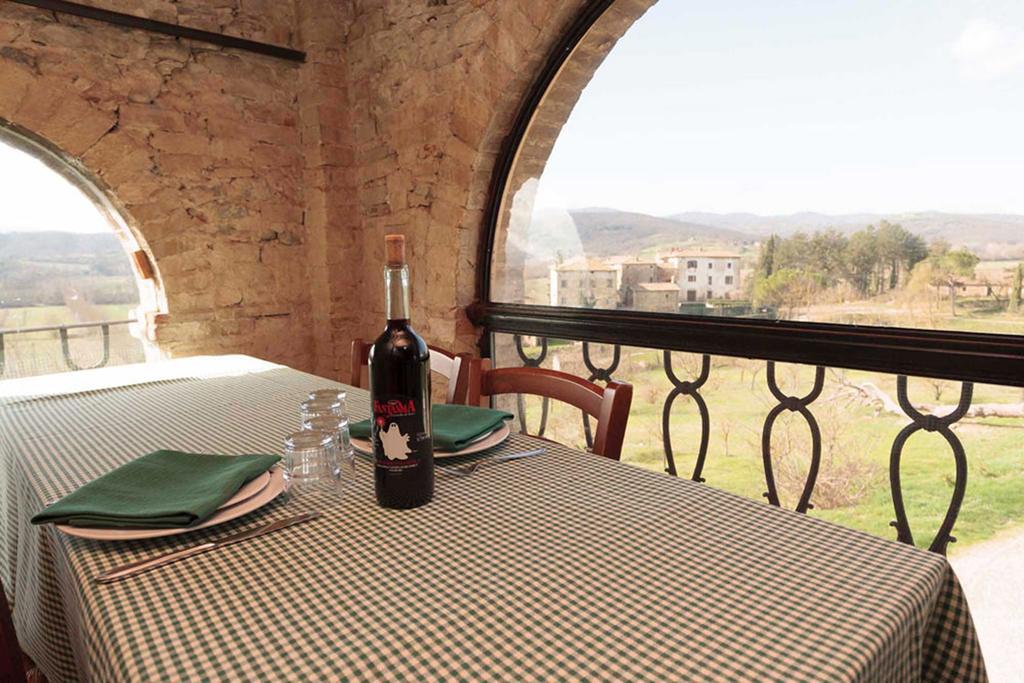 Locanda Al Castello Di Sorci Анґ'ярі Екстер'єр фото